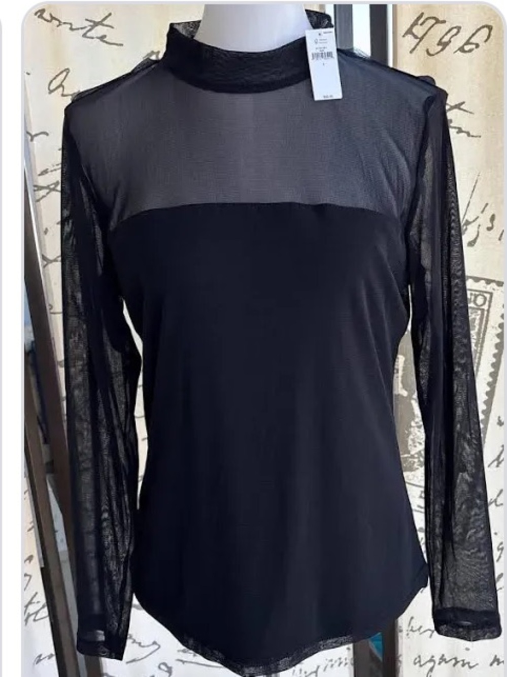 NWT BANANA REPUBLIC MESH BLOUSE WITH INSERT TOP SIZE M